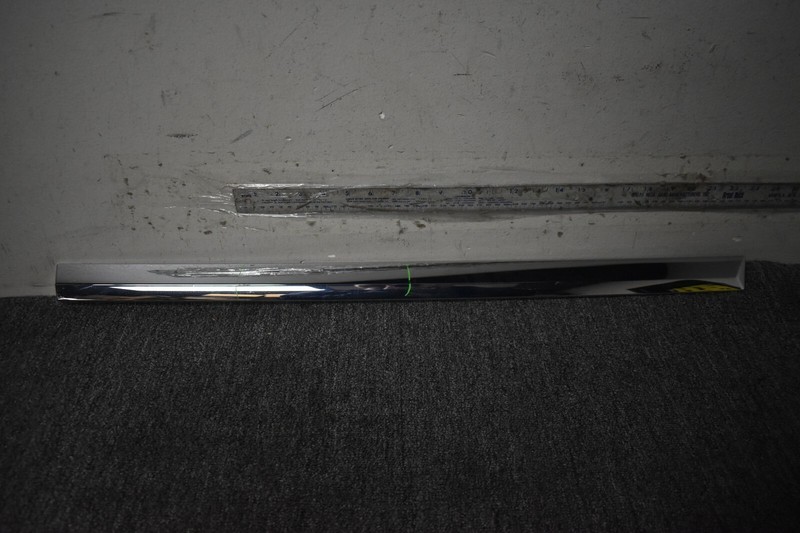 BMW X7 REAR MOLDING ROCKER PANEL FACTORY OEM