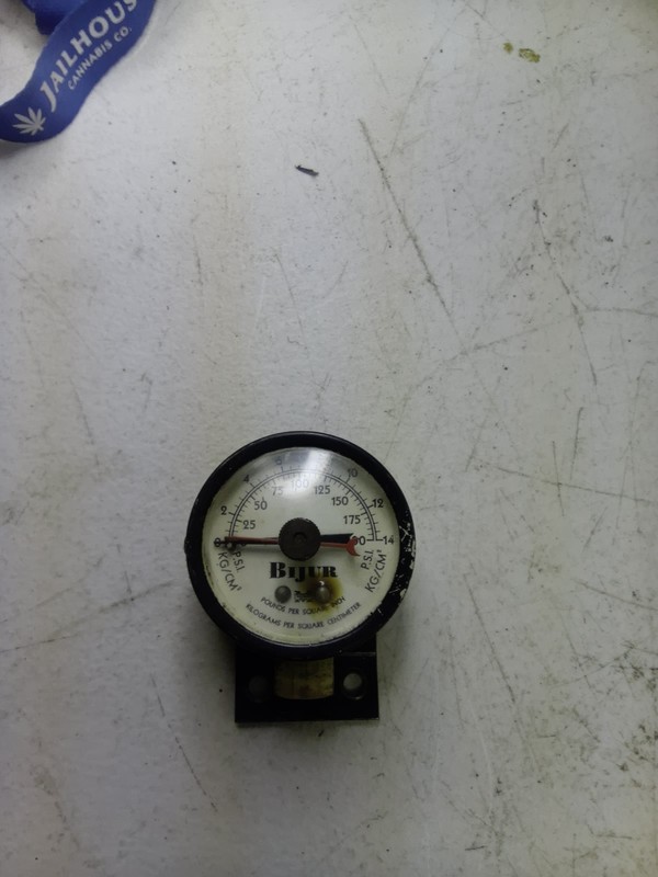 Bijur Pressure Gauge 0-200 PSI