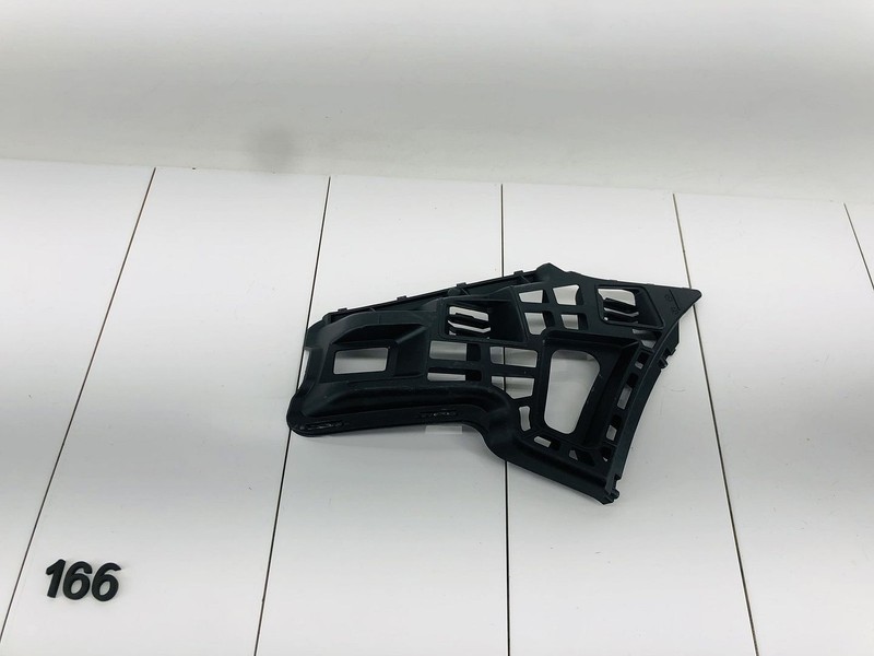 07-10 VOLKSWAGEN TOUAREG FRONT LEFT DRIVER SIDE BUMPER MOUNT BRACKET OEM