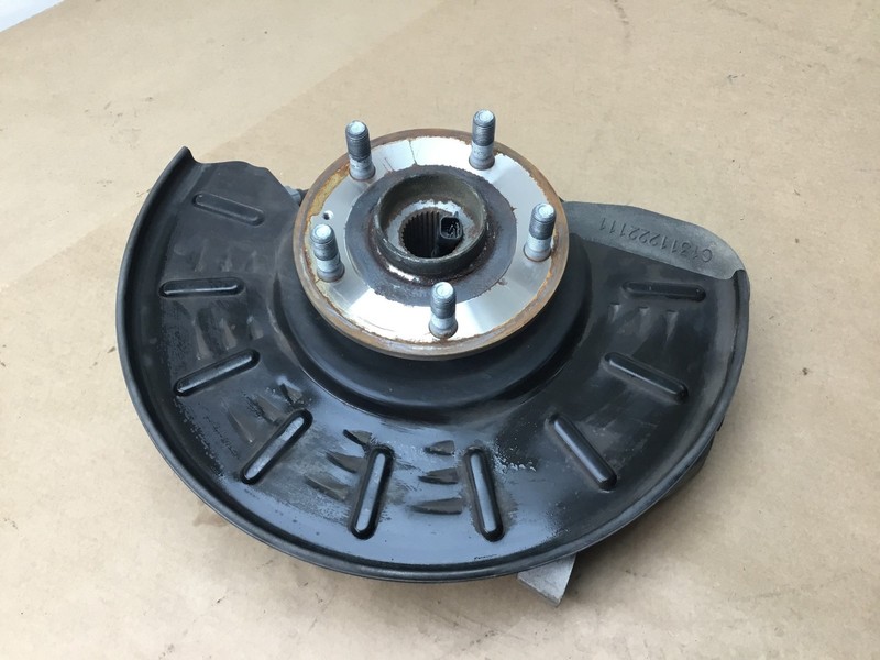 11 - 12 Fisker Karma 2012 Front Left Driver Spindle Knuckle Hub :Y