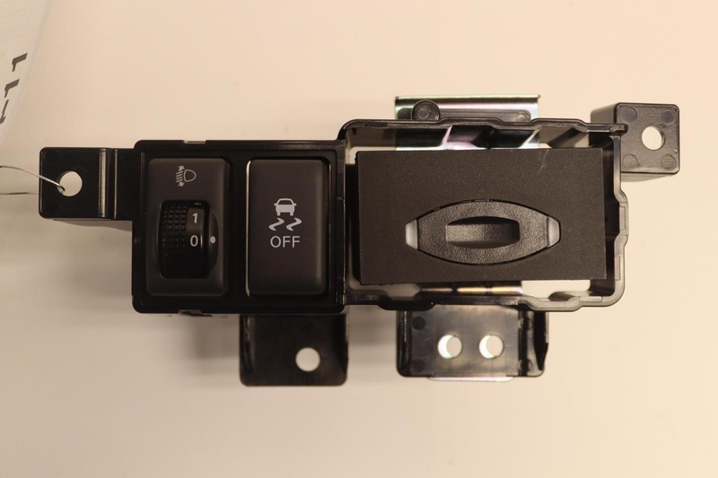 2010-2013 INFINITI FX35 FX37 FX50 IGNITION READER TRACTION & DIMMER SWITCH OEM