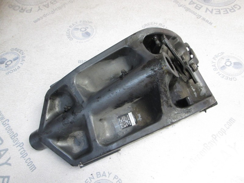 3417-822863A2 Mercury Mariner 50-60 Hp 3 Cyl Outboard Swivel Bracket Long