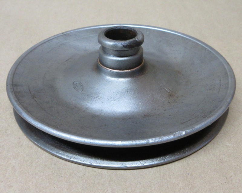 USED E0TC-FA 5-5/8" DIAMETER POWER STEEERING PULLEY FOR 1980's FORD F250 F350