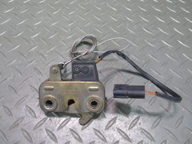 1999-2004 PORSCHE 911 996 REAR TRUNK LOCK LATCH ACTUATOR MOTOR