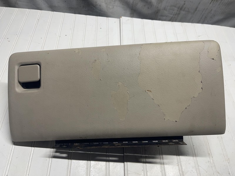 02-05 Cadillac Escalade Glove Box Assembly Beige Heavy Wear Oem Tested