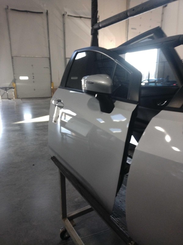 2020 Nissan Versa Right Front Door Silver 690538 Used 81K Miles