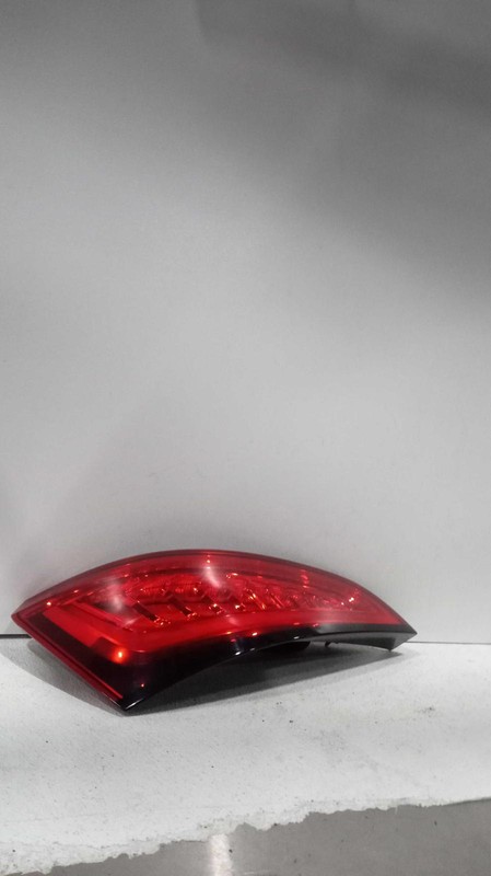 Used Left Tail Light Assembly fits: 2013 Audi Q5 gate mounted LED Left Grade A