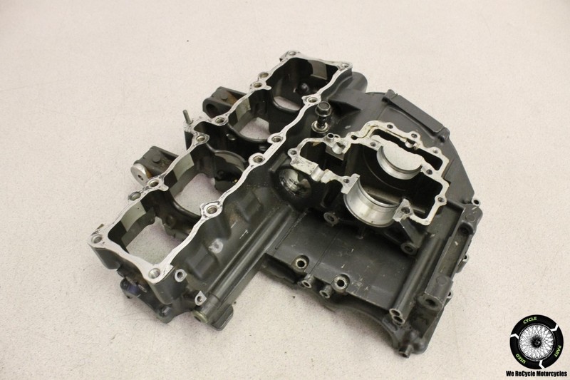 1995 Suzuki RF900R UPPER ENGINE TOP CRANKCASE CRANK CASES MOTOR BLOCK RF 900 95