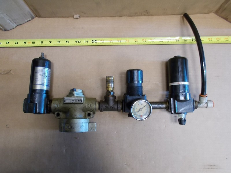 Ross EEZ-0N 271A86 Tri-Star Arrow Model F354FW-5 2781A4007 Valve Assembly