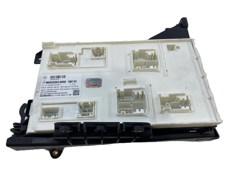 2017-2019 Infinity QX30 BCM Body Control Module W/ Mounting Bracket A1569005303