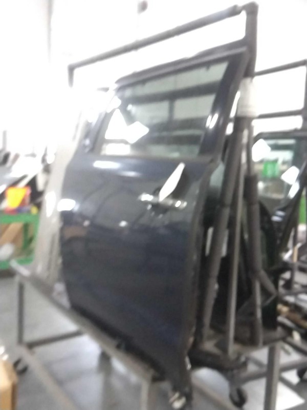 2015 Kia Sedona Rear Right Door Blue Used OEM 472493 104K Miles