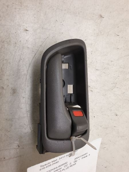 2004 TOYOTA CAMRY LE PASSENGER REAR INTERIOR DOOR HANDLE