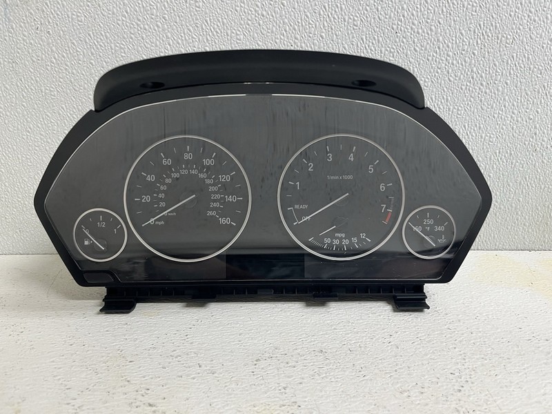 2013-2018 BMW 320i 9 232 894 Cluster Speedometer tach gauges instrument panel
