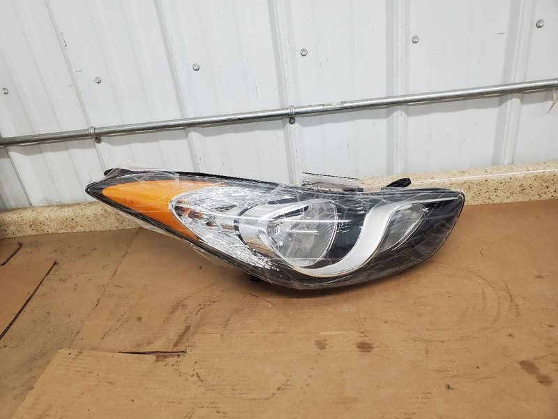 Passenger Right Headlight Sedan US Built Fits 11-13 ELANTRA 292040