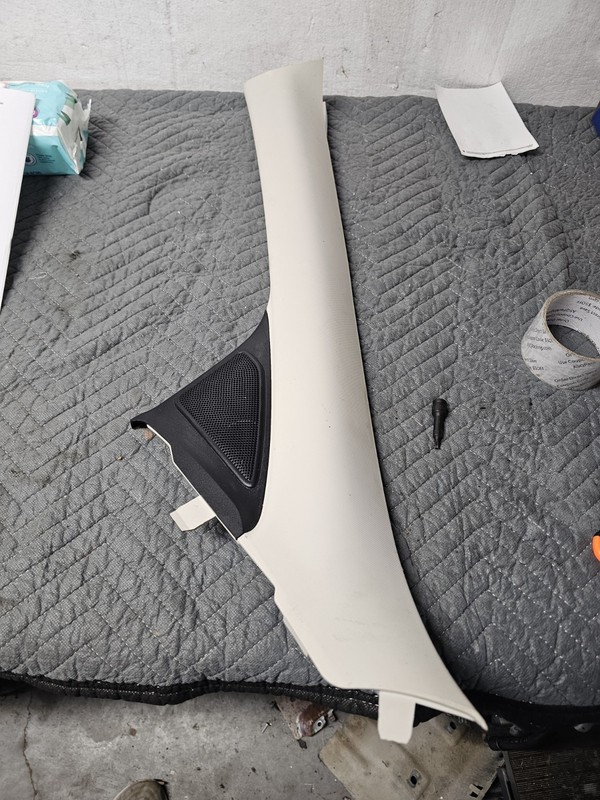 2013-2016 FORD ESCAPE SE FRONT LEFT DRIVER SIDE A PILLAR COVER TRIM PANEL OEM