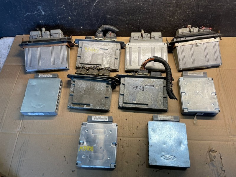 Mix of 10 Ford ECM Engine Computer Module U2118 PS