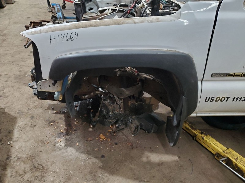 Driver Fender Front Classic Style Fits 99-07 SIERRA 1500 PICKUP 306648