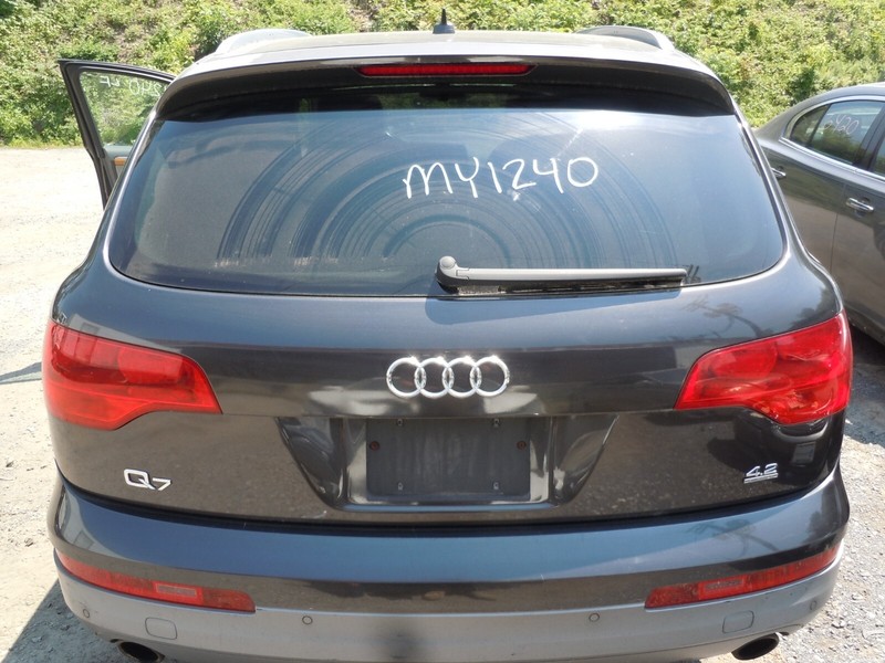 07-09 Audi Q7 Rear Hatch Liftgate W/ Spoiler & Rear View Camera OEM W/O Lights