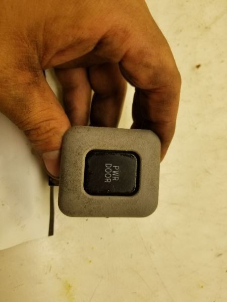 2006 TOYOTA SIENNA LE SLIDE DOOR OFF SWITCH