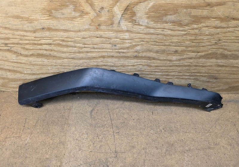 2016 17 2018 2019 Lexus RX350 BASE Front Bumper RH Side Spoiler Trim 52437-0E010