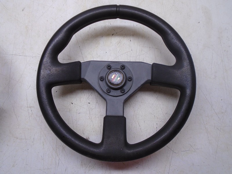 ZZ1 Bayliner Marine Boat Steering Wheel 3 Spoke 13 3/4"