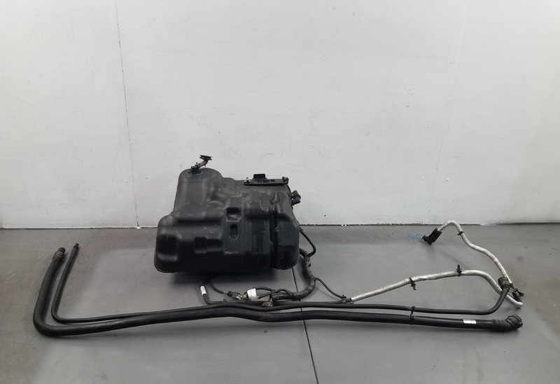 2018 Ram 3500 Laramie DRW Diesel 4x4 DEF Tank Pump Lines - * #5222 V10