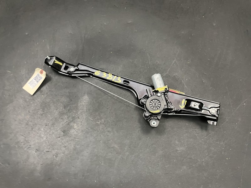 Rear Left Door Window Regulator 2020 GMC Acadia 23100275 2017 2018 2019 - 2023