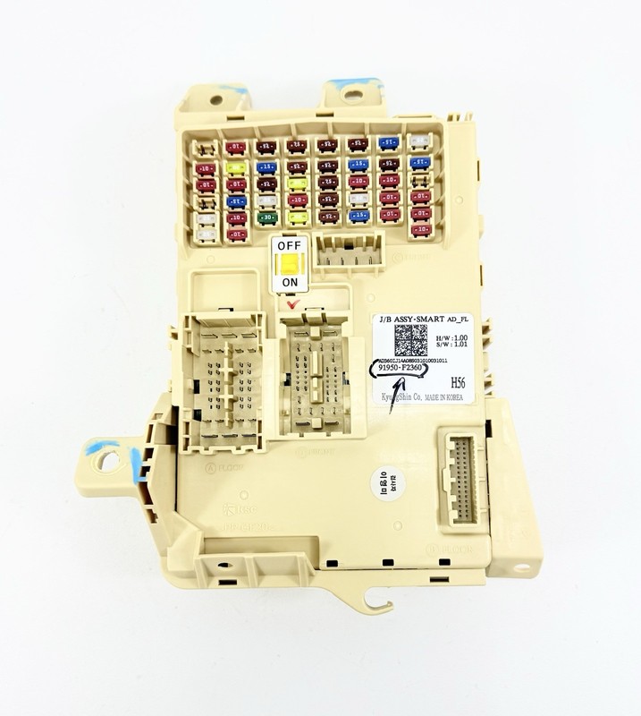 2019-2020 Hyundai Elantra Interior Cabin Junction Fuse Box 91950-F2360 OEM