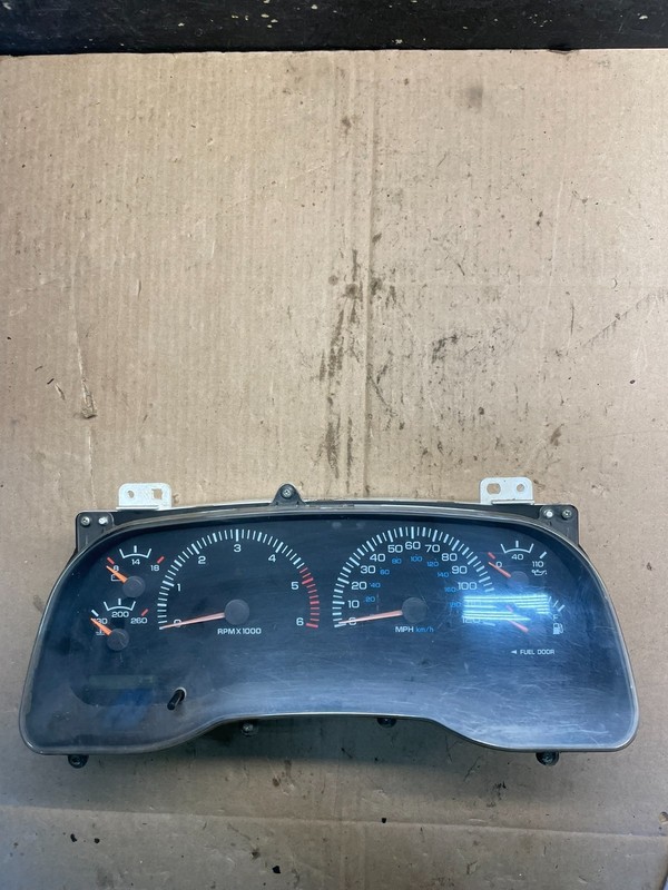 1997 1998 Dodge Durango Speedometer Instrument Cluster Gauge OEM T7259 DG