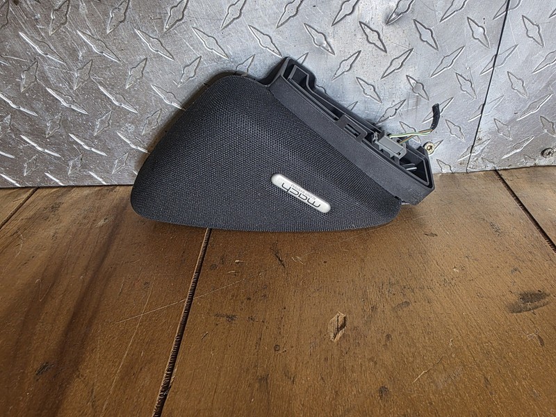 1999 04 MUSTANG MACH 460 DOOR SPEAKER TWEETER COVER RH PASS SIDE Passenger GT