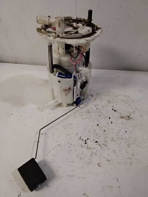 2013-2019 Ford Explorer Fuel Pump Assembly 3.5L w/o Turbo