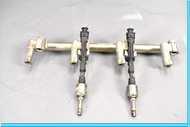10-15 Jaguar XF X250 5.0L V8 Left Side Fuel Gas Rail Line With 2 Injector OEM