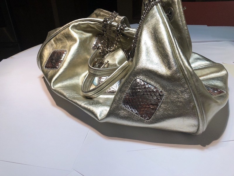 Ph+39 Gold Leather Large Handbag a PH+39 Italia bag.