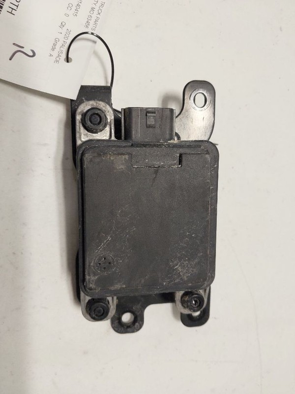 2020-2022 Hyundai PALISADE Front Radar Unit Mounted Behind Front Bumper