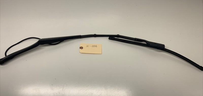2017-2022 TESLA MODEL 3 FRONT WINDSHIELD RH SIDE WIPER ARM 1076729-00-B 1556 U18