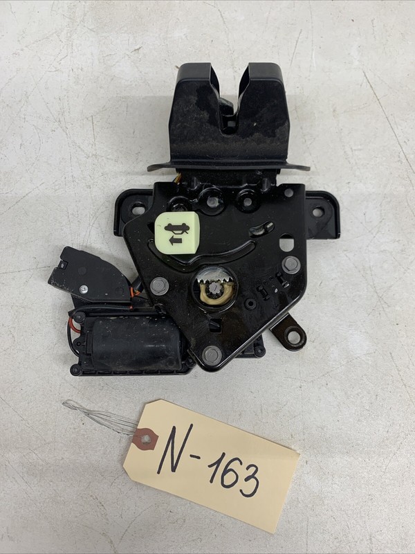 20-23 Tesla Model Y Rear Liftgate Lock Latch Hatch Actuator 1500604-00 163 B117