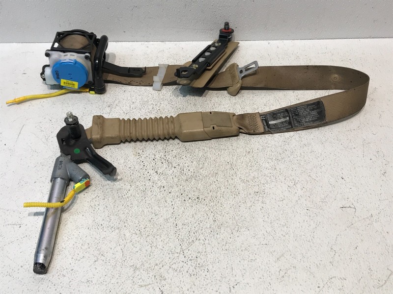 2015 - 2017 Kia Sedona Right RH Passenger Front Seat Belt Retractor OEM Beige