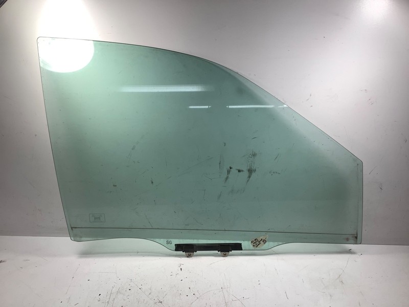 99-04 Honda Odyssey Right Front Door Glass OEM