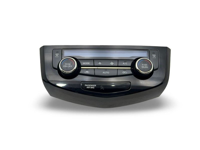 2017-2020 Nissan Rogue Heat/AC Controller Black