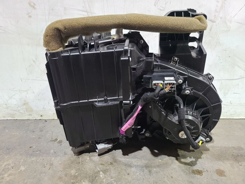 Blower Motor AC Left Hand Rear Quarter Fits 15-23 TRANSIT 150 578075