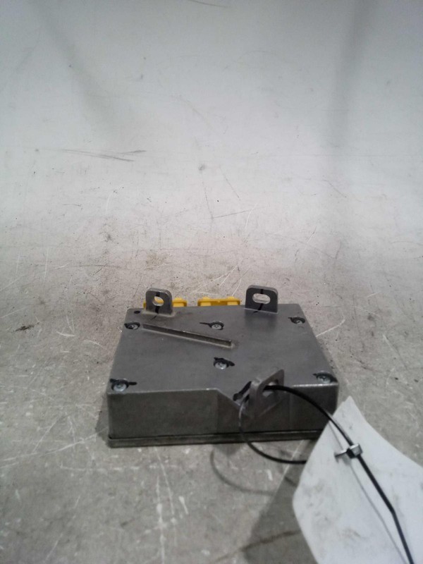 Used Air Bag Module fits: 2004 Honda Pilot Air Bag center dash Grade A