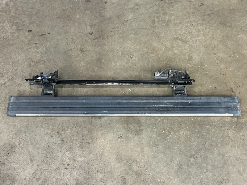 ⭐2015-2020 CADILLAC ESCALADE RIGHT SIDE POWER RETRACTABLE RUNNER BOARD LOT2437