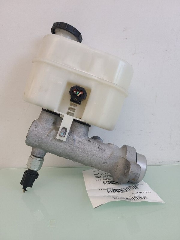 Brake Master Cylinder Srw With Advancetrac Rsc Fits 08 FORD E350 VAN 573872