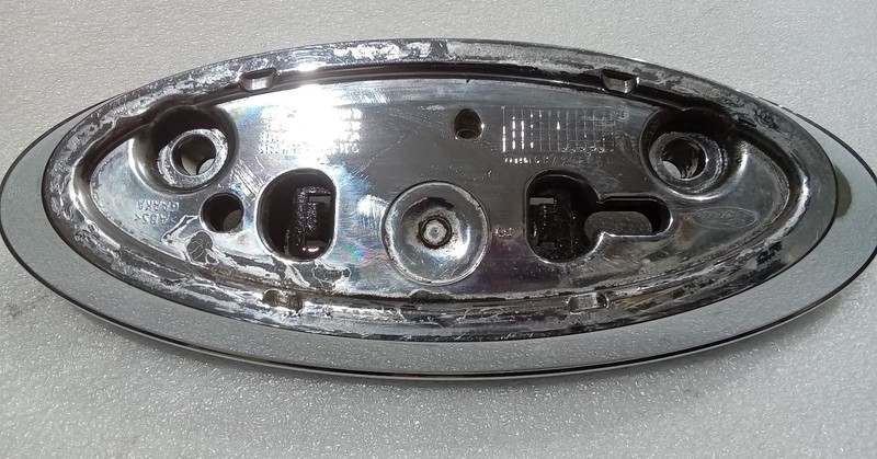 2010-2014 FORD TAILGATE BACK UP CAMERA Emblem HOUSING AL3419H438-A01