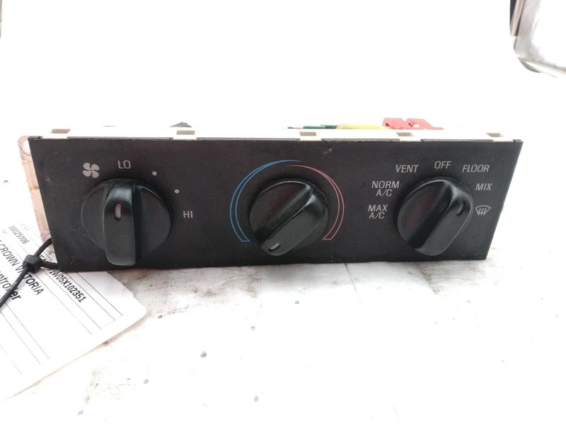 2005 Ford Crown Victoria A/C Selector Switch OEM F8AF19E764AA 250K Miles