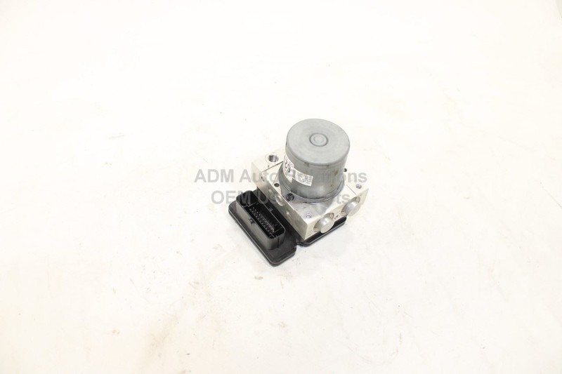 2019-2020 Kia Sorento ABS Pump Anti Lock Brake Module OEM 58900-C6210
