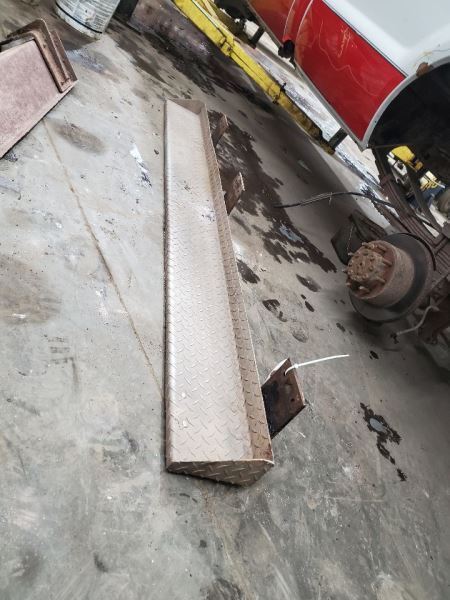 F250SD2009 Running Board 275108
