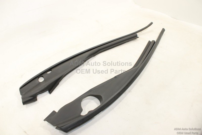 2017-2022 INFINITI Q60 RIGHT AND LEFT FENDER TRIM PANEL MOLDING COVER ASSY OEM