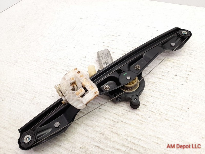 2013 BMW 320i 328i 335i 340i F30 F31 Rear Right Window Regulator w Motor