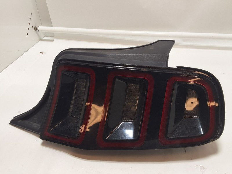 Passenger Right Tail Light Fits 13-14 MUSTANG 3505542